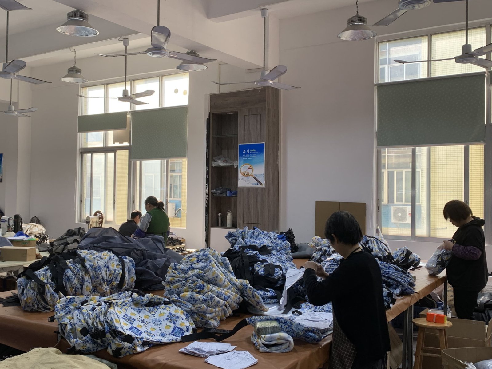 Pet bed filling assembly and packaging at ZRC factory